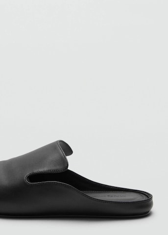MANGO Schuh satino in Schwarz