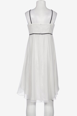 SWING Dress in XXS in White