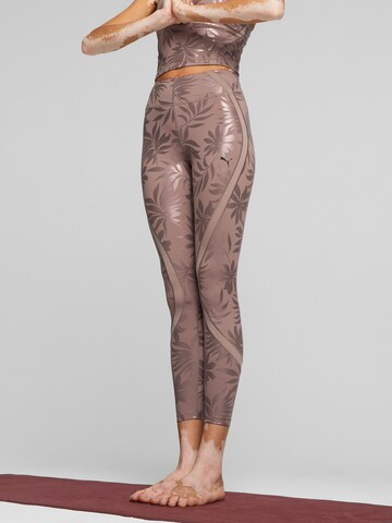 Skinny Pantalon de sport 'STUDIO' PUMA en marron : devant