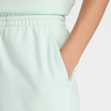 new balance Regular Sportbroek 'Essentials' in Groen