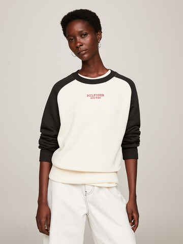 Sweat-shirt TOMMY HILFIGER en beige : devant