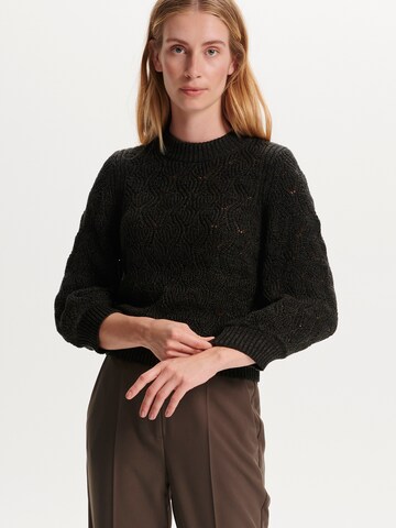 SOAKED IN LUXURY Pullover 'Pointa' in Schwarz