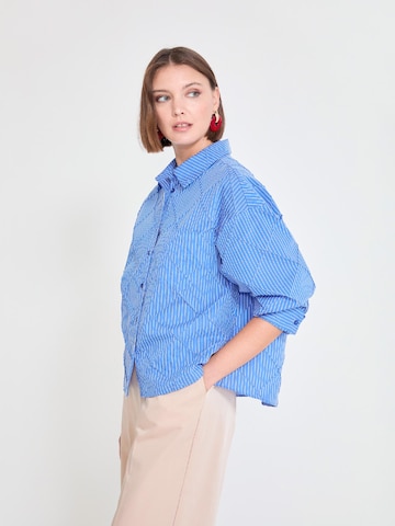 Lola Casademunt - Blusa en azul