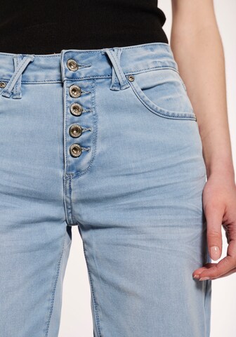 Hailys Regular Shorts in Blau