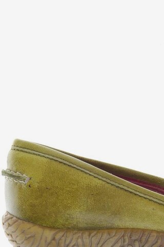 TIGGERS Flats & Loafers in 37 in Green