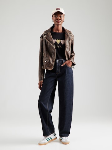 ABOUT YOU T-Shirt 'Isa' in Schwarz