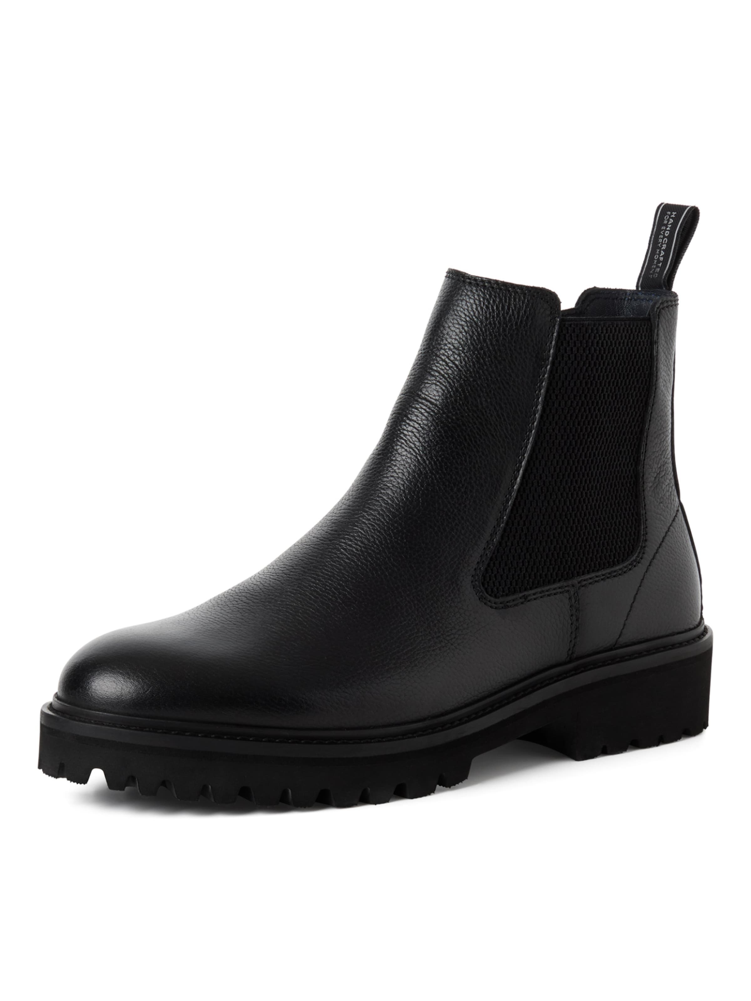 Tamaris Chelsea boots in Black: front