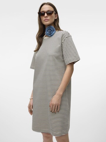 Robe VERO MODA en beige