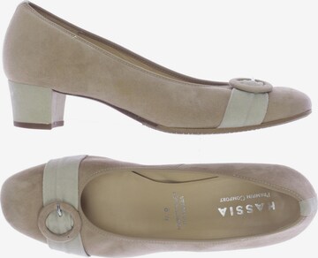 HASSIA Flats & Loafers in 39,5 in Beige: front