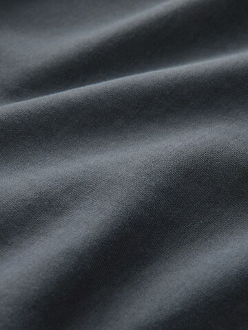 Next T-Shirt in Grau