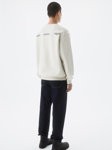 Pull&Bear Sweatshirt in Weiß