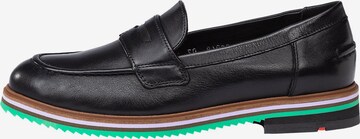 LLOYD Classic Flats in Black: front