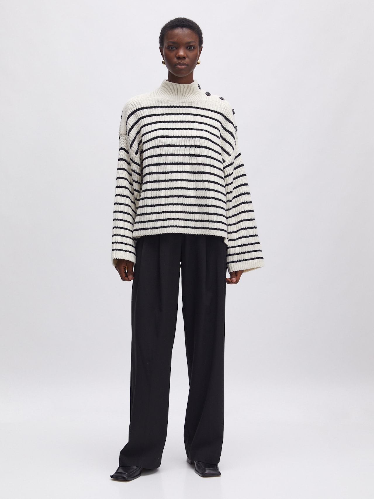 EDITED Produkte Pullover 'Imilia' schwarz