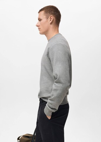 MANGO MAN Sweatshirt 'Nola' in Grau