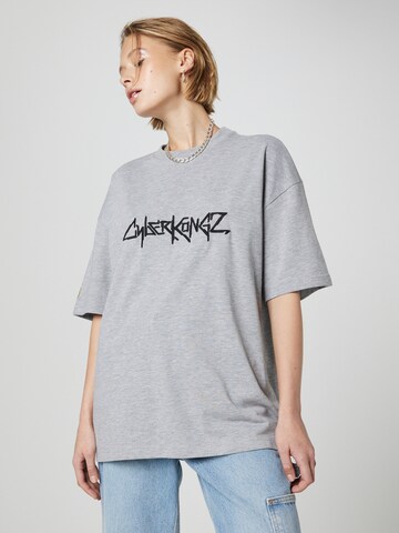 About You x Cyberkongz Shirt 'Mika' in Grijs