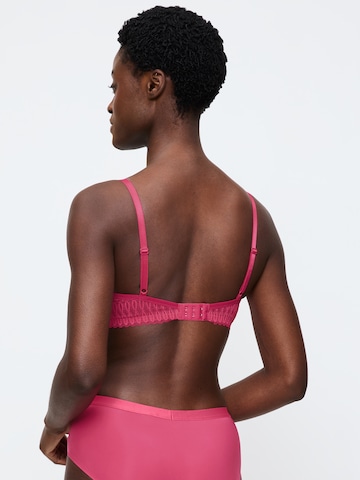 TRIUMPH T-shirt Bra ' Aura Spotlight ' in Pink
