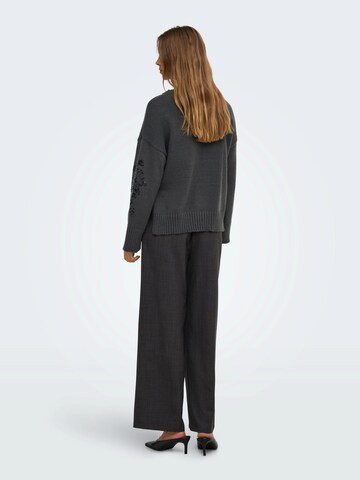 ONLY Pullover 'ONLANNIKA' in Grau