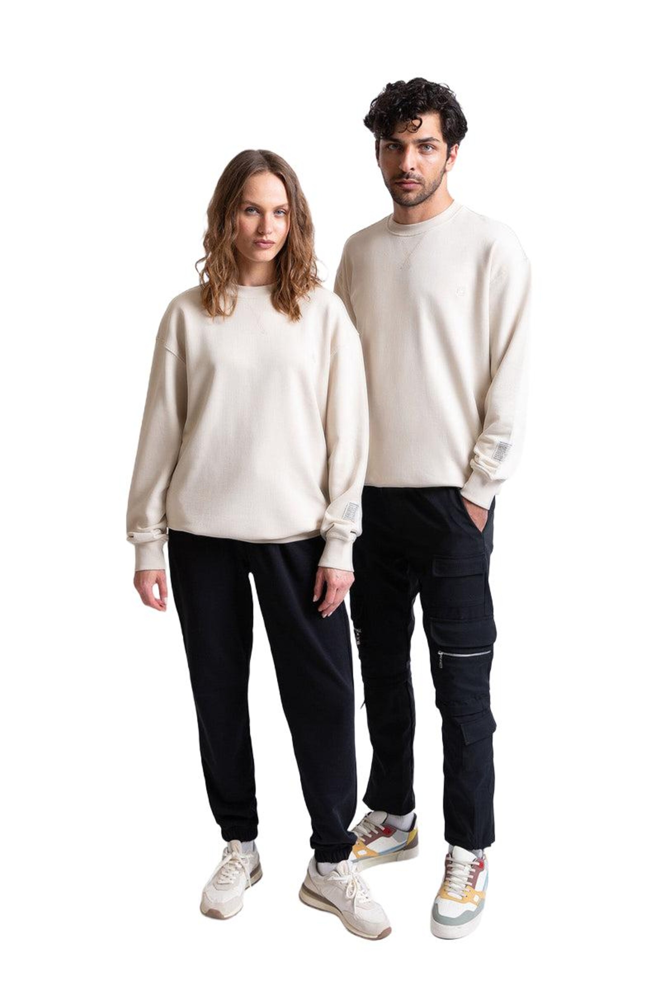 UNIQVIBE Sweatshirt in Beige