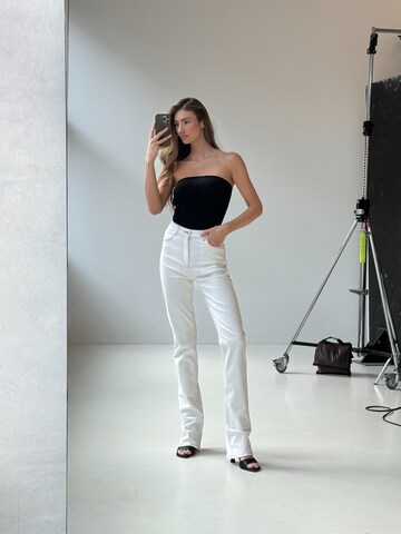 RÆRE by Lorena Rae Flared Jeans in White