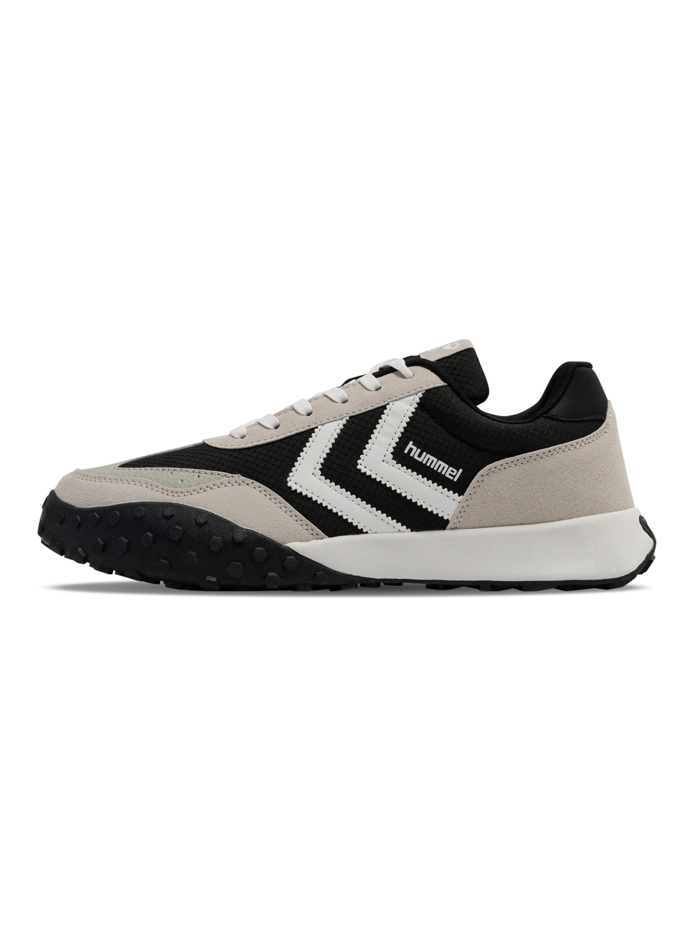 Hummel Sneakers in Black: front