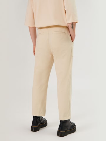 ABOUT YOU x Swalina&Linus Regular Hose 'Leo' in Beige