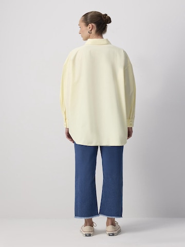Touche Prive Shirt in Yellow