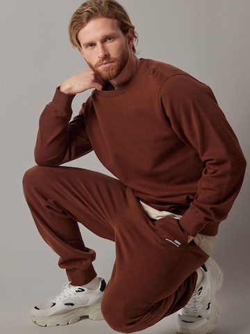 Felpa 'Felpa Felpata Girocollo' di OWN Off With Nature in marrone