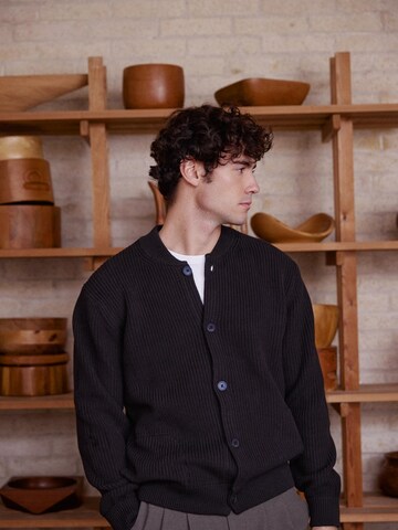 Casual Friday Gebreid vest 'CFRodhe' in Zwart