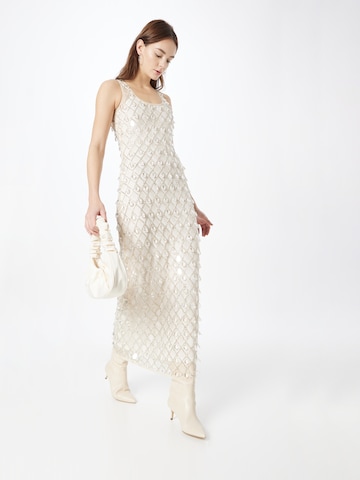 Robe River Island en blanc