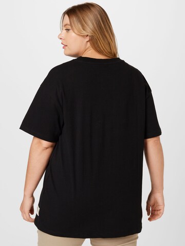 Tricou de la ONLY Carmakoma pe negru