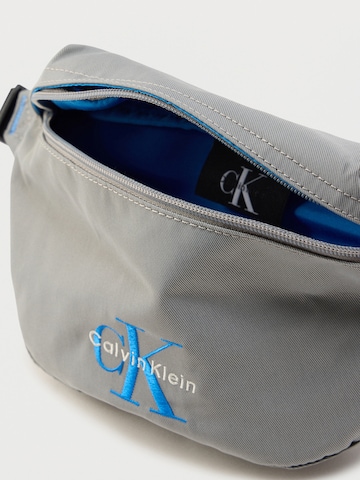 Calvin Klein Torba na pasek w kolorze szary