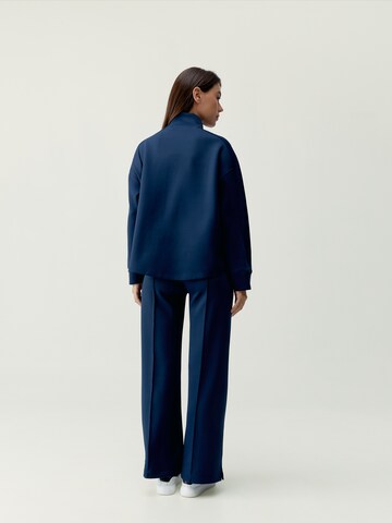 Born Regular Sportbroek ' Thashi ' in Blauw
