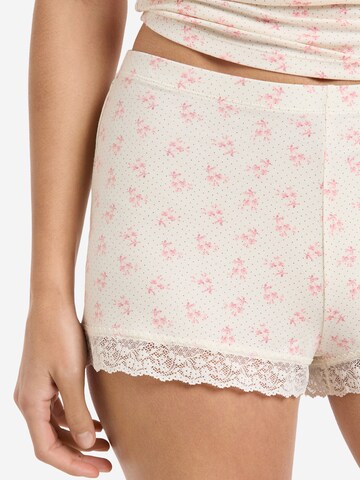 Pantaloncini da pigiama 'Kitty' di ETAM in rosa