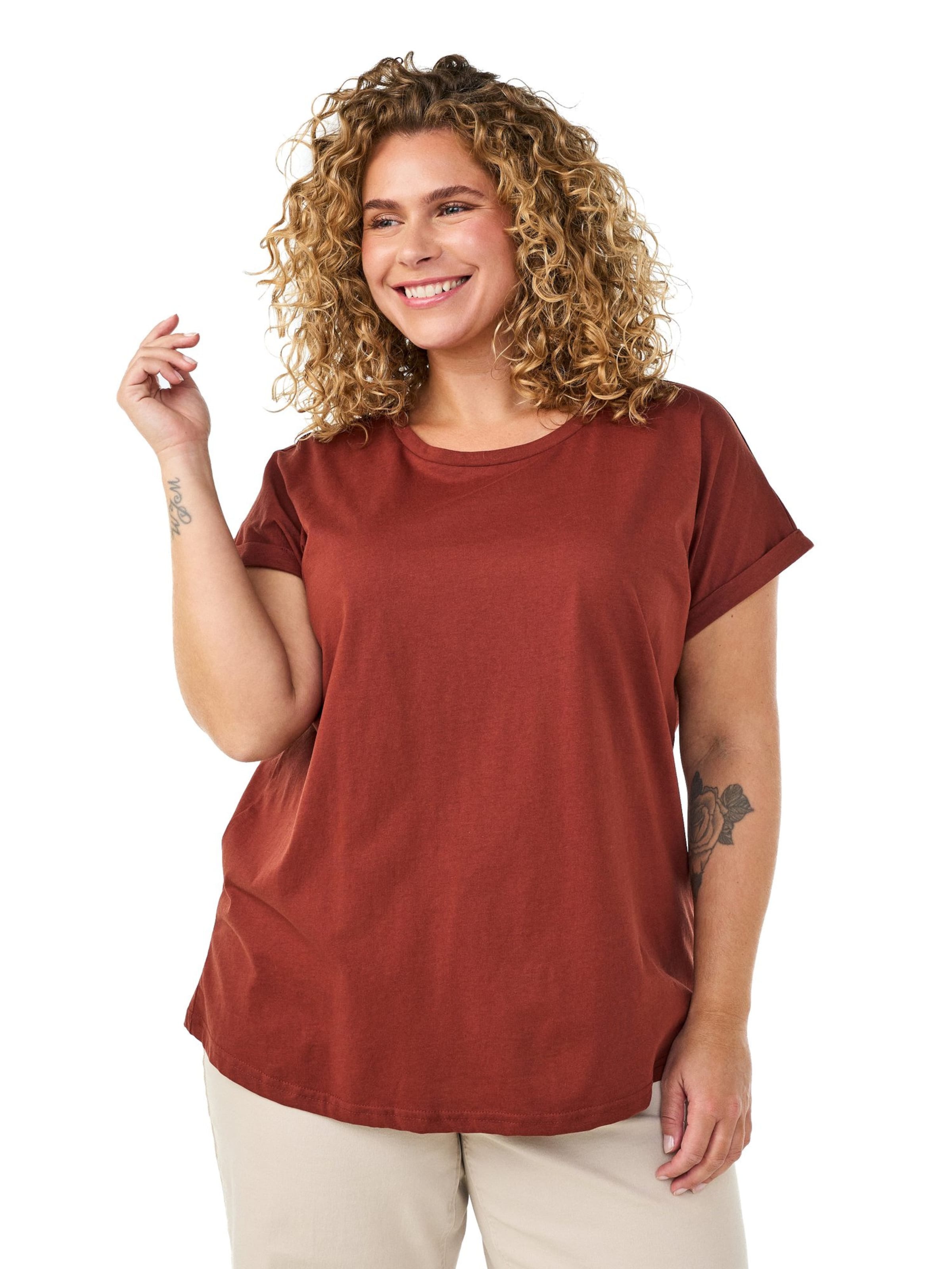 T-shirt 'Mkatja' Zizzi en marron : devant