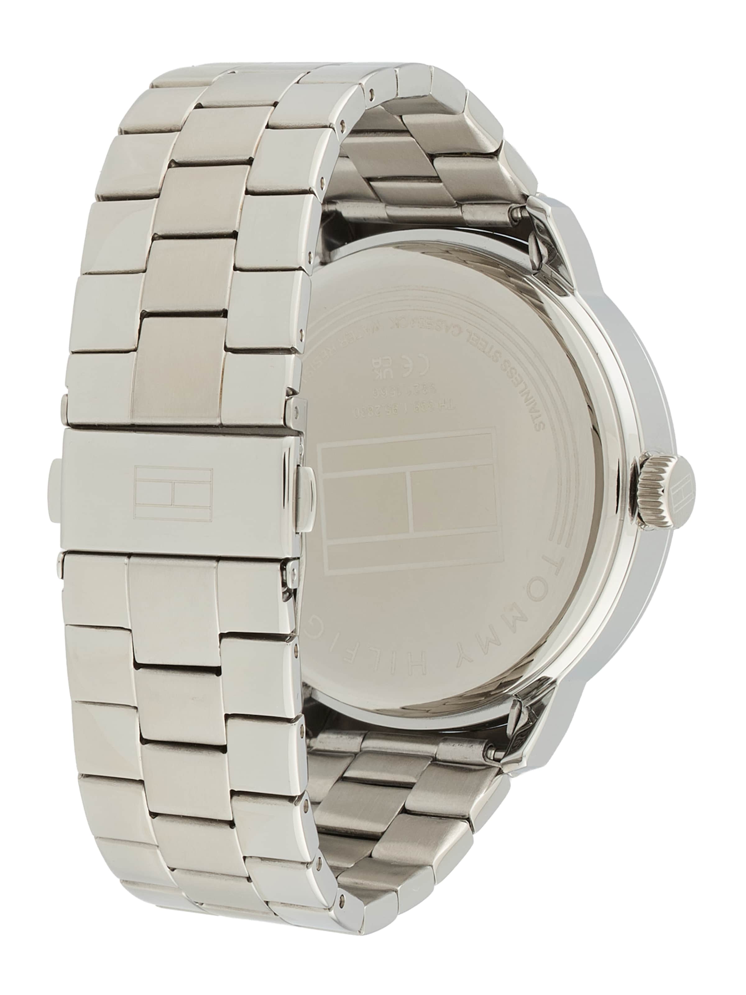 TOMMY HILFIGER Analog Watch 'ESSENTIALS' in Silver