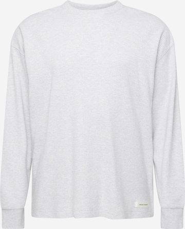 T-Shirt Abercrombie & Fitch en gris : devant