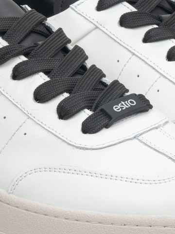 Estro Låg sneaker '09-3236' i vit