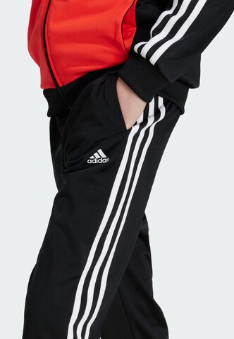 ADIDAS PERFORMANCE Trainingspak 'Essentials Tiberio' in Zwart
