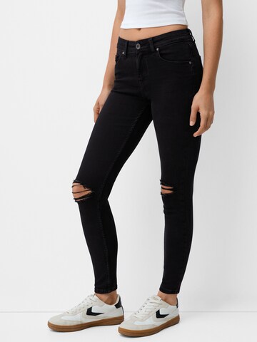 Bershka Skinny Džínsy - Čierna