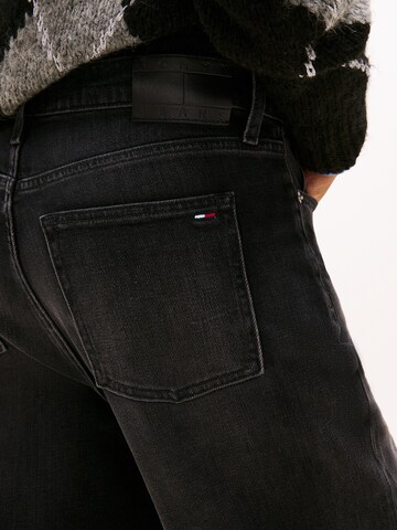 Tommy Jeans Широка кройка Дънки 'BELLA' в черно