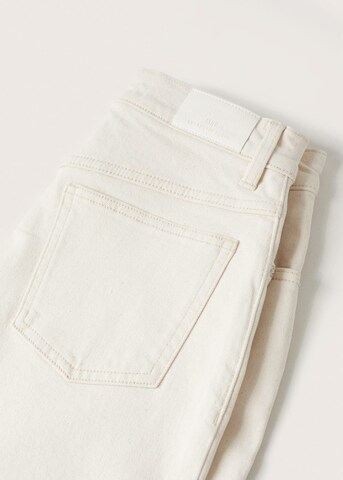 MANGO Regular Jeans 'Newmom' in White