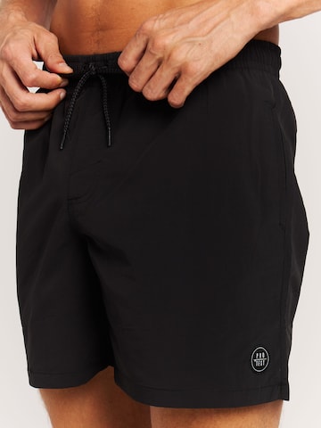 PROTEST Badeshorts 'Faster' in Schwarz