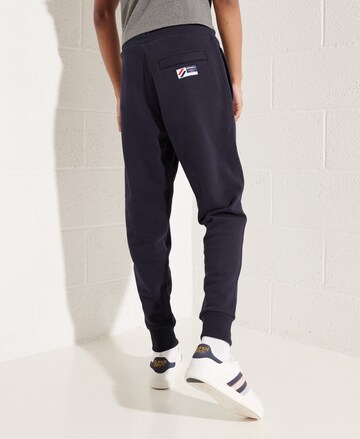 Superdry Tapered Hose in Blau