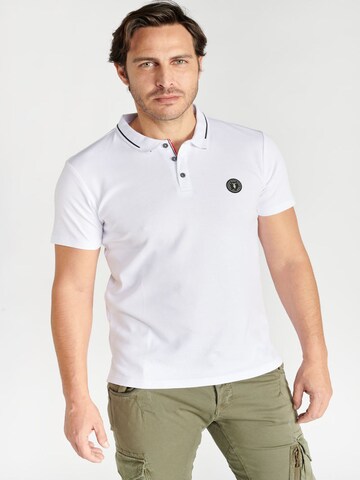 Le Temps Des Cerises Shirt 'Aron' in Wit: voorkant