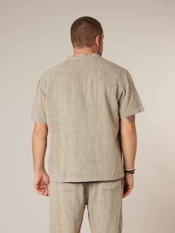 Fit confort Chemise Deeluxe en gris