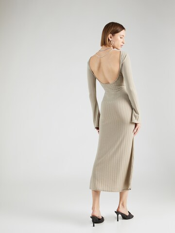 Misspap Kleid in Beige