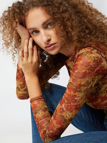 BDG Urban Outfitters Футболка в Смешанный