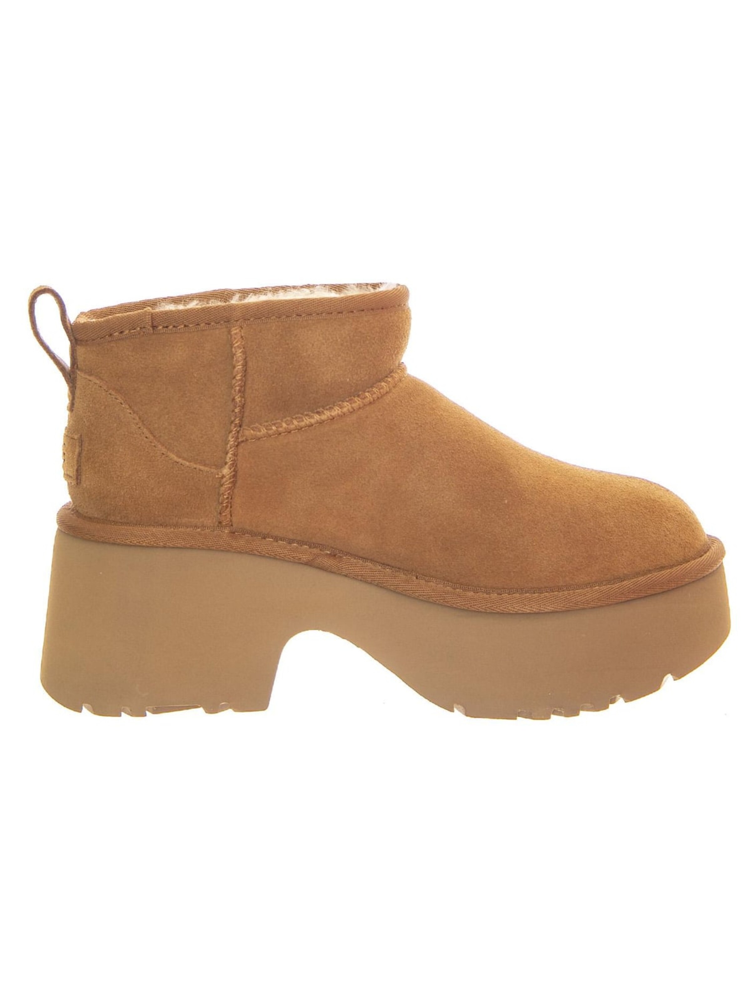 UGG Kozaki 'W Classic Ultra Mini New Heights Chestnut' w kolorze brązowy