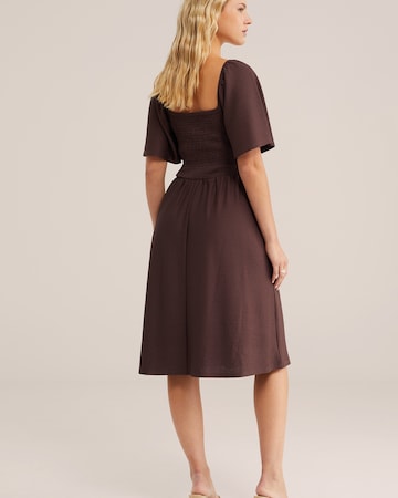 WE Fashion Nyári ruhák - barna