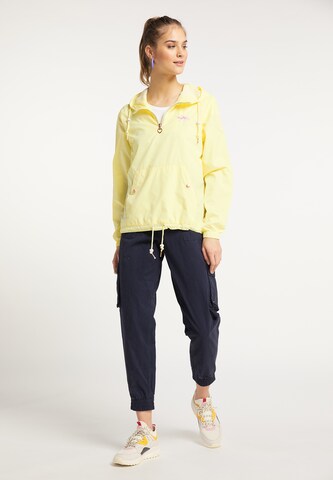 MYMO Between-Season Jacket in Yellow